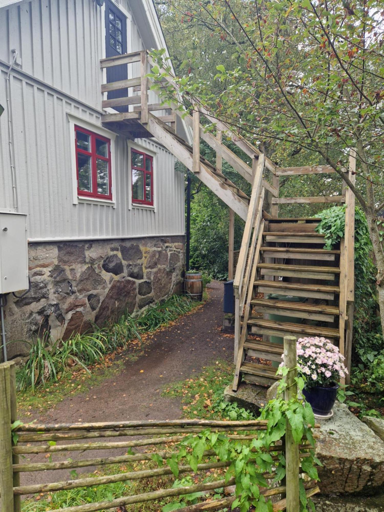 Loftlaegenhet Pa Haestgard I Tvaaker Exterior foto